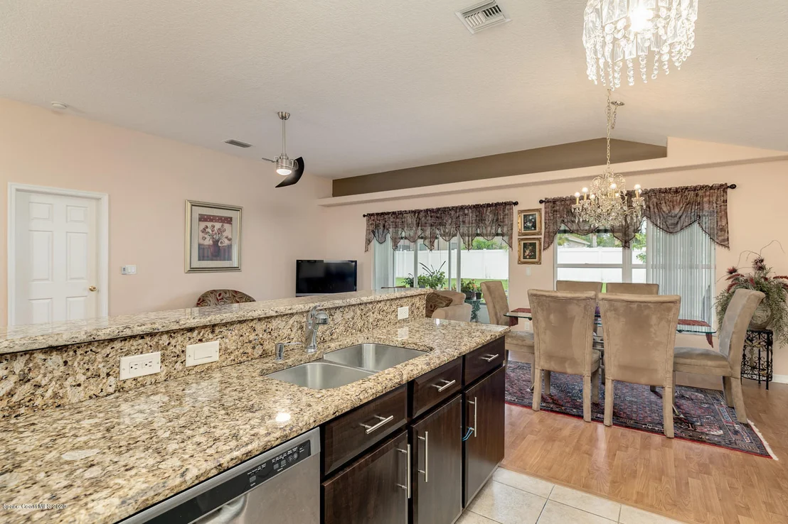 Photo of 1114 Sedgewood Circle