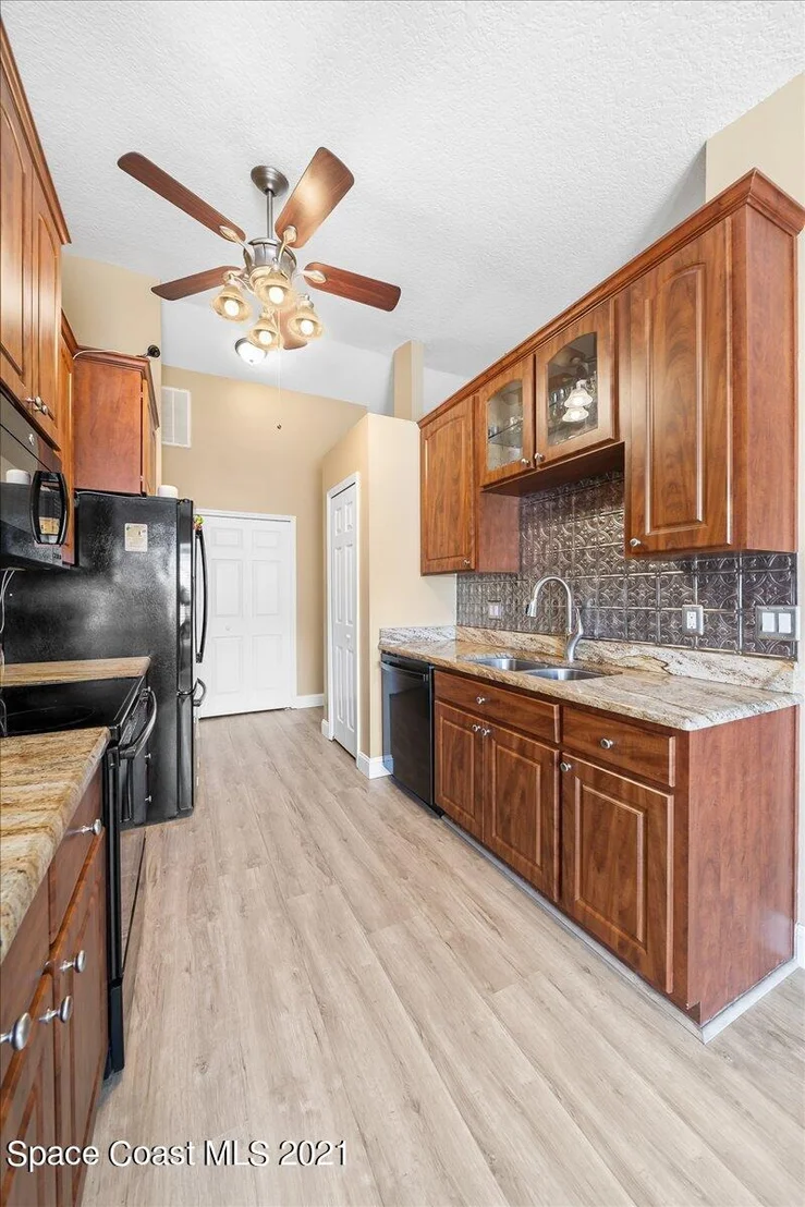 Photo of 1041 Jacaranda Circle