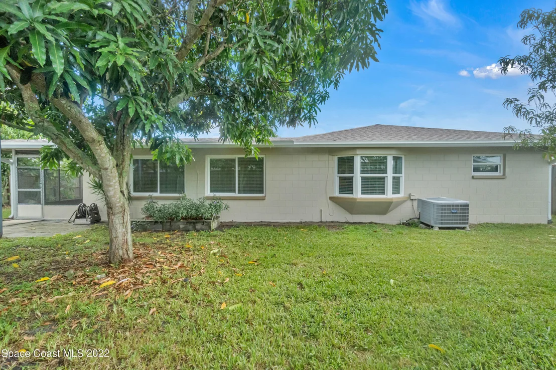 Photo of 511 Avignon Drive
