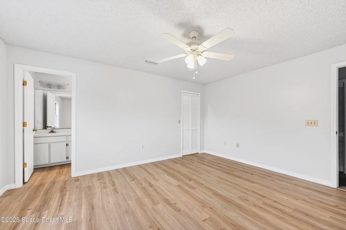 Photo of 4859 Horton Street