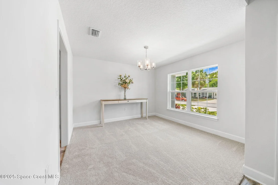Photo of 920 Lyons Circle NW