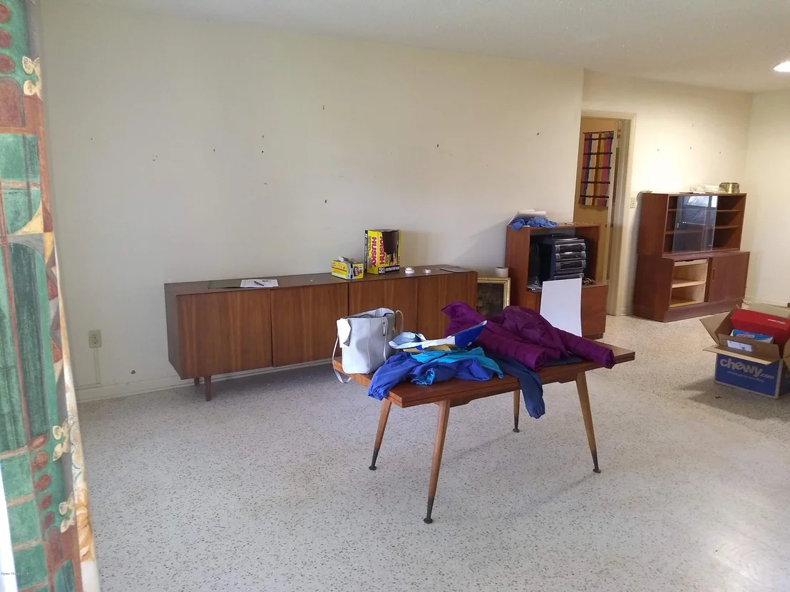 Photo of 800 Edwards Street NE