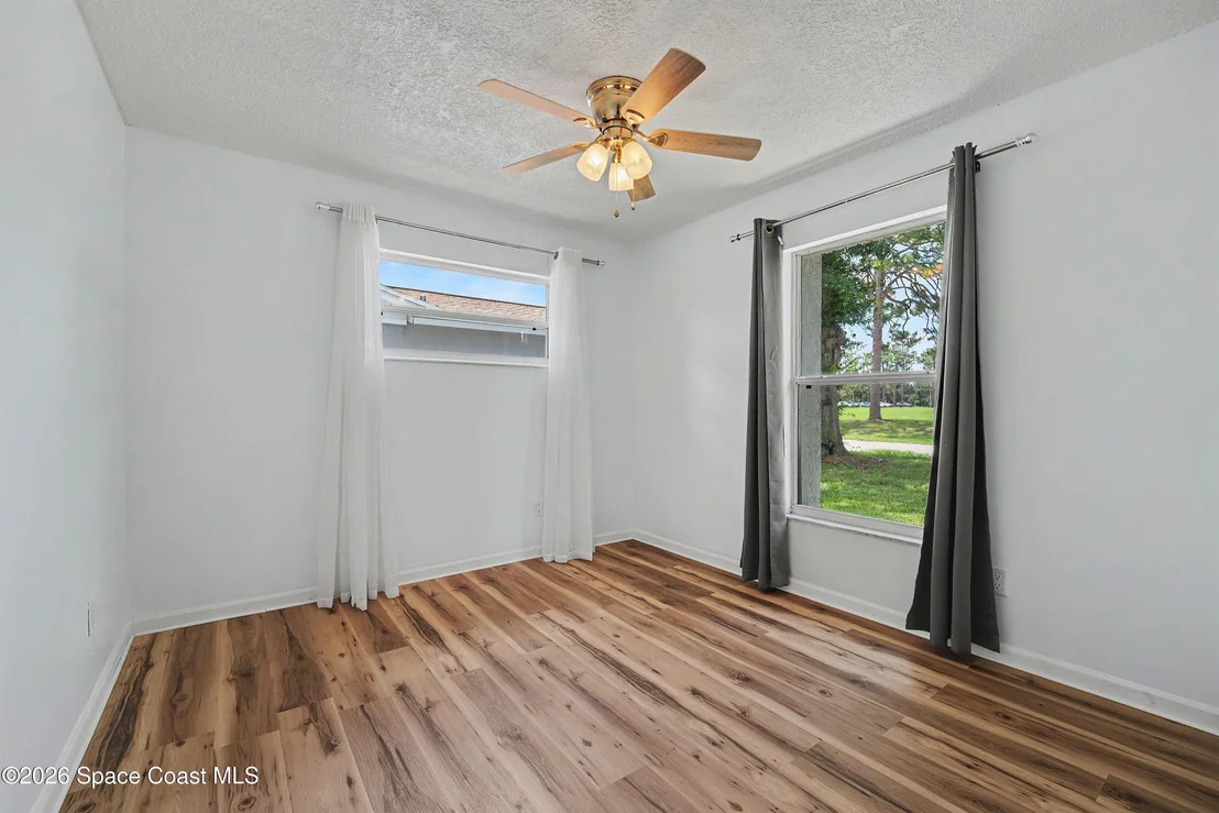 Photo of 1012 Fairway Lane