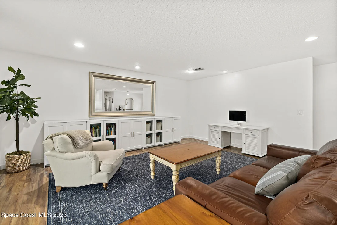Photo of 460 Monaco Drive
