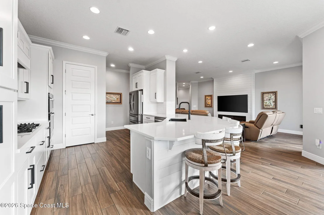 Photo of 7680 Kerrington Drive