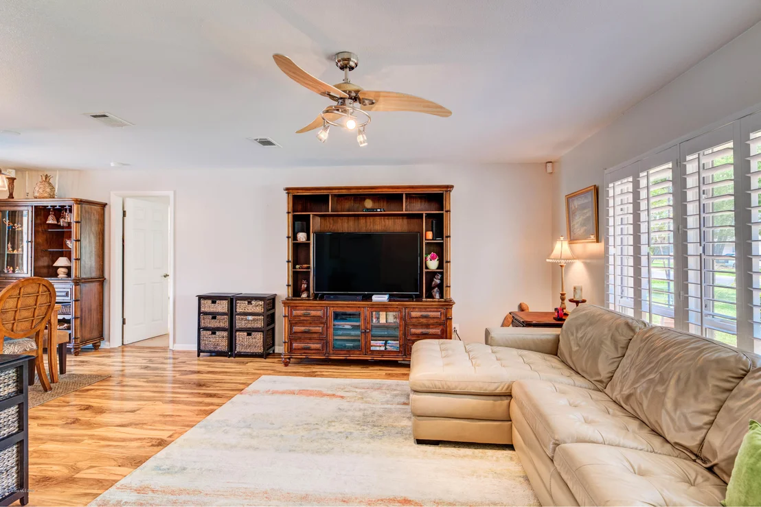 Photo of 860 Preston