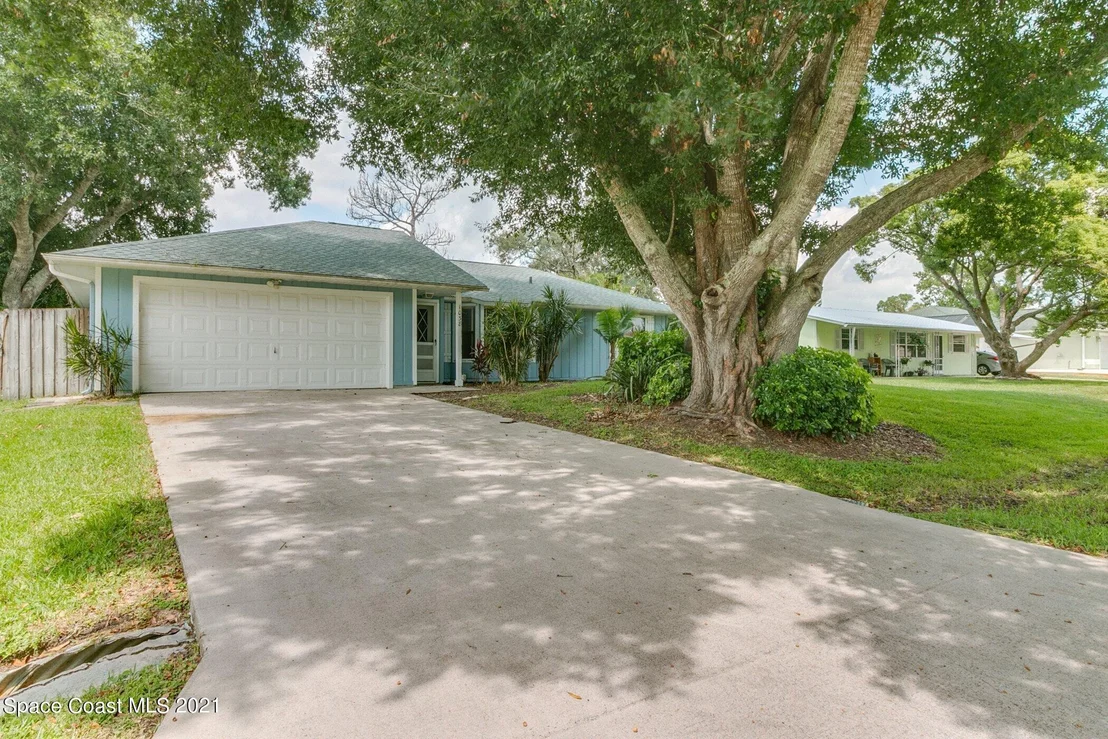 Photo of 1038 Evernia Street