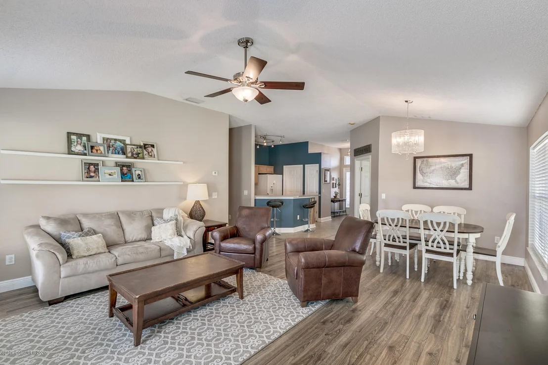 Photo of 2331 Bridgeport Circle