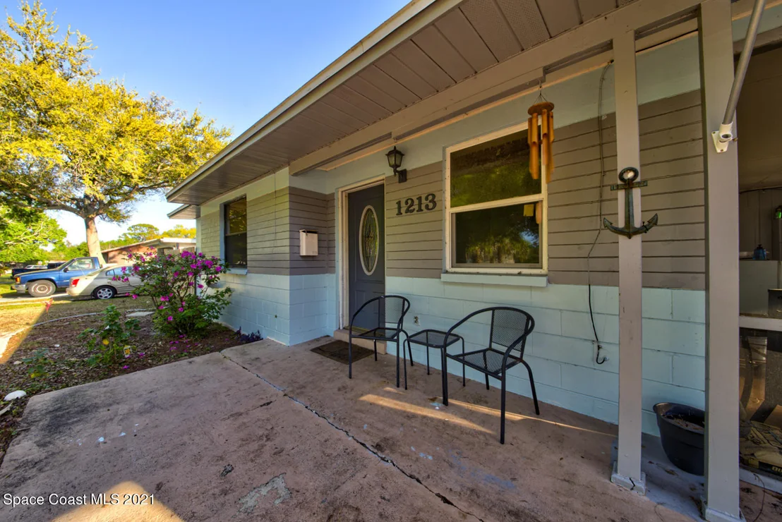 Photo of 1213 Vassar Lane