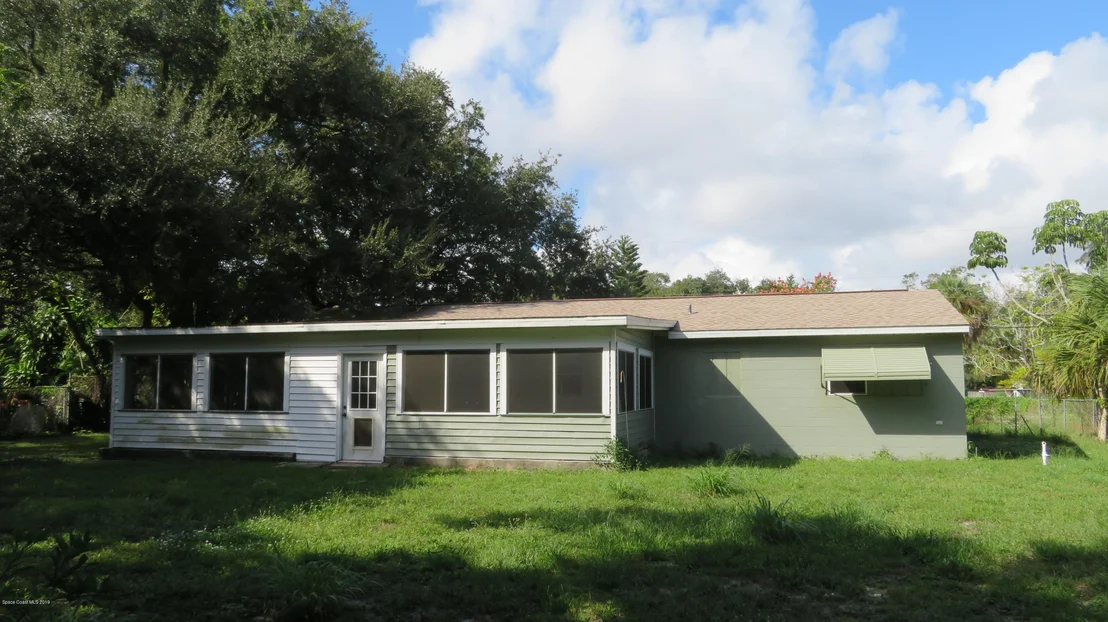 Photo of 152 NW Irwin Avenue