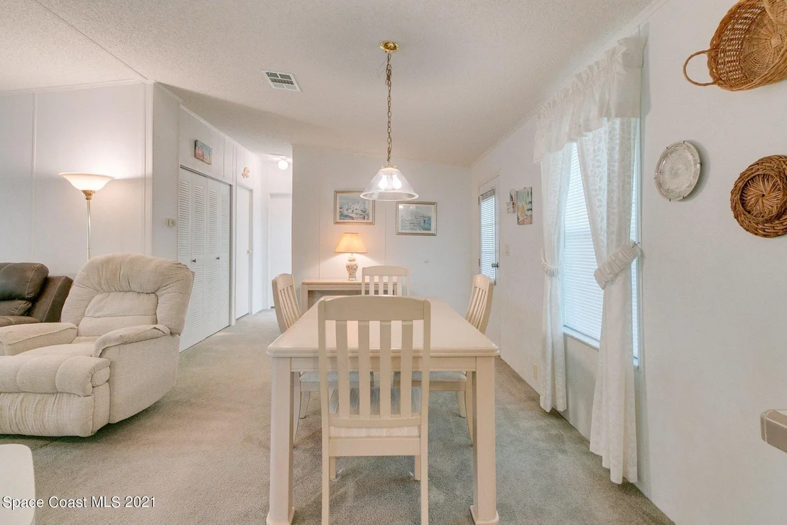 Photo of 7565 Blackhawk Road