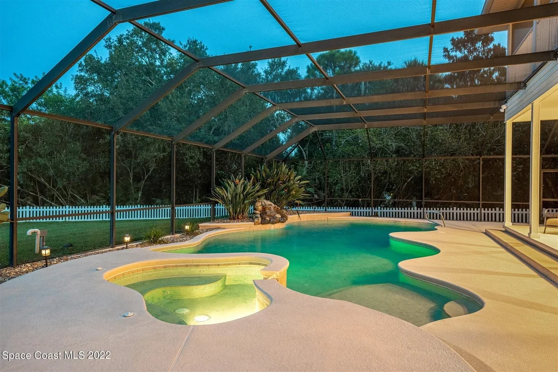 Photo of 4161 Mockingbird Drive