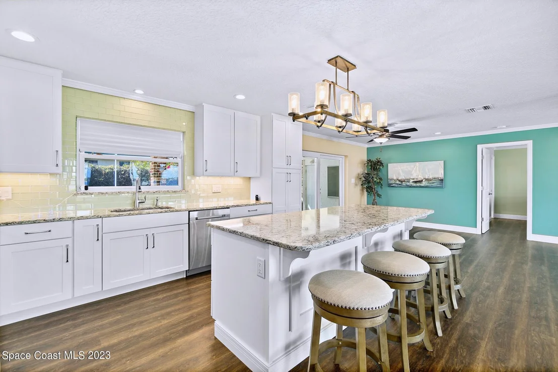Photo of 535 Rockledge Drive