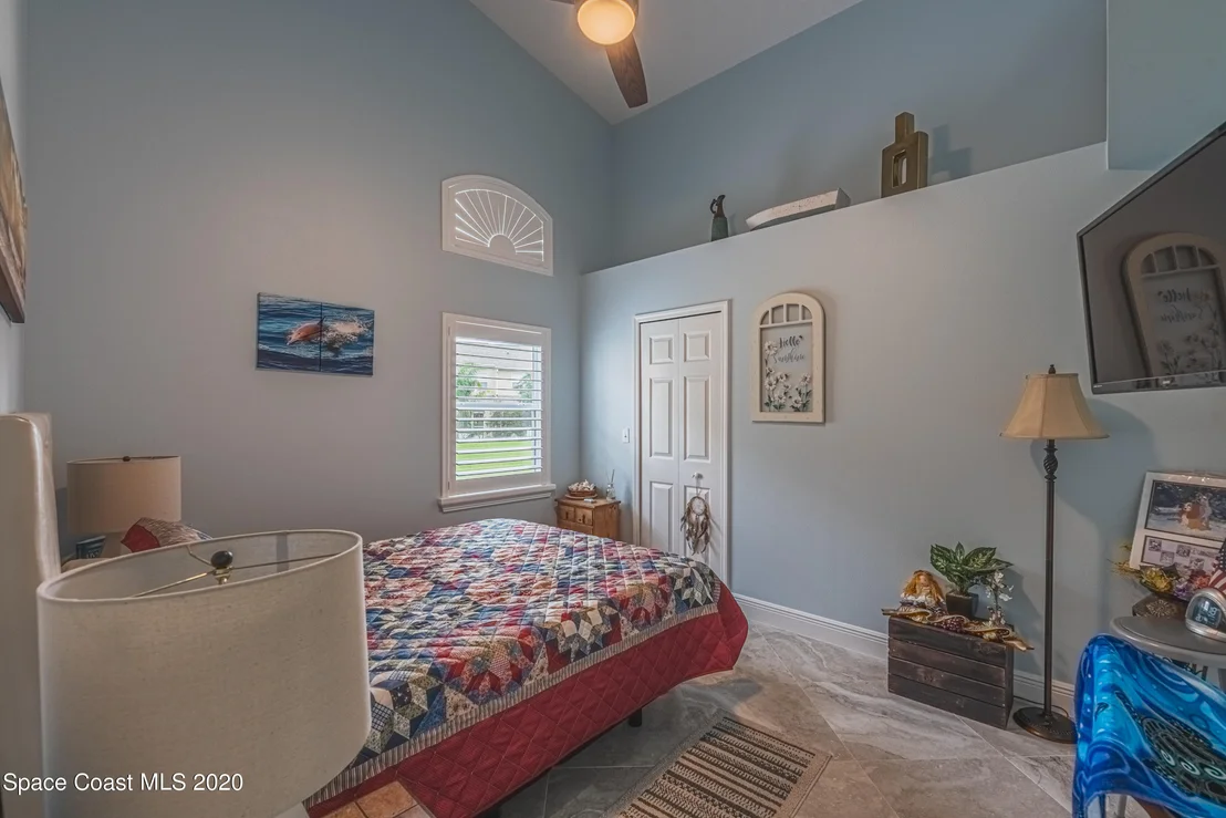 Photo of 338 Renaissance Avenue