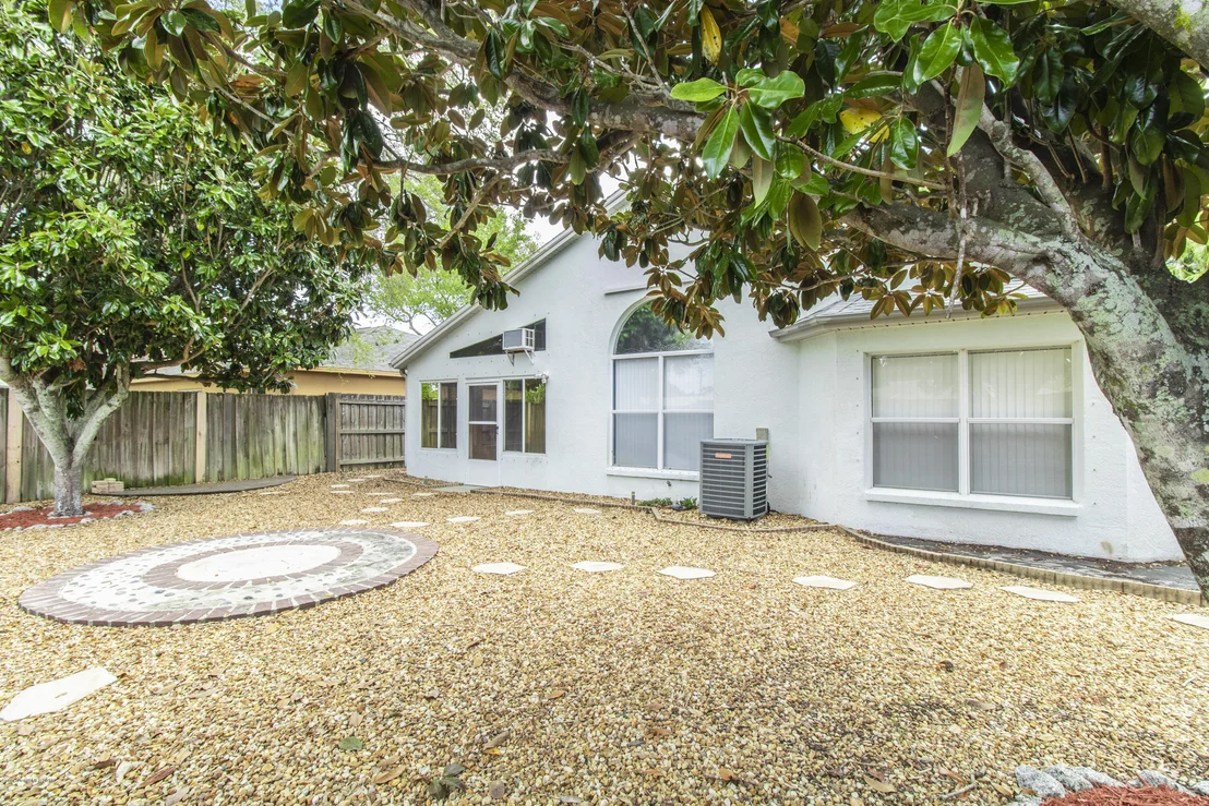 Photo of 2454 Saint Johns Lane
