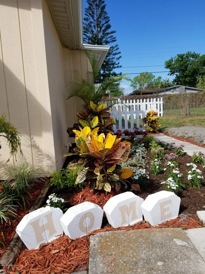 Photo of 4376 Thistleberry Drive