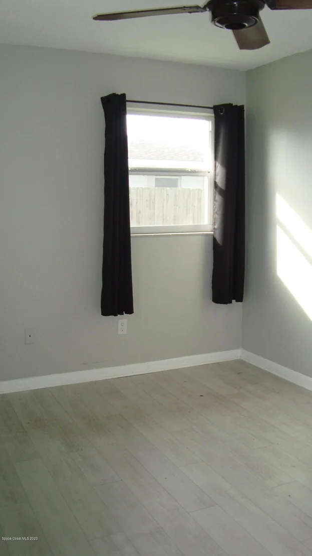 Photo of 854 Angle Street NE
