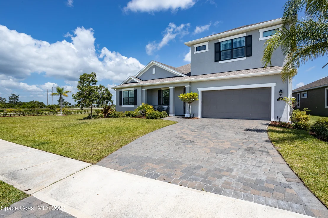 Photo of 7327 Bluemink Lane