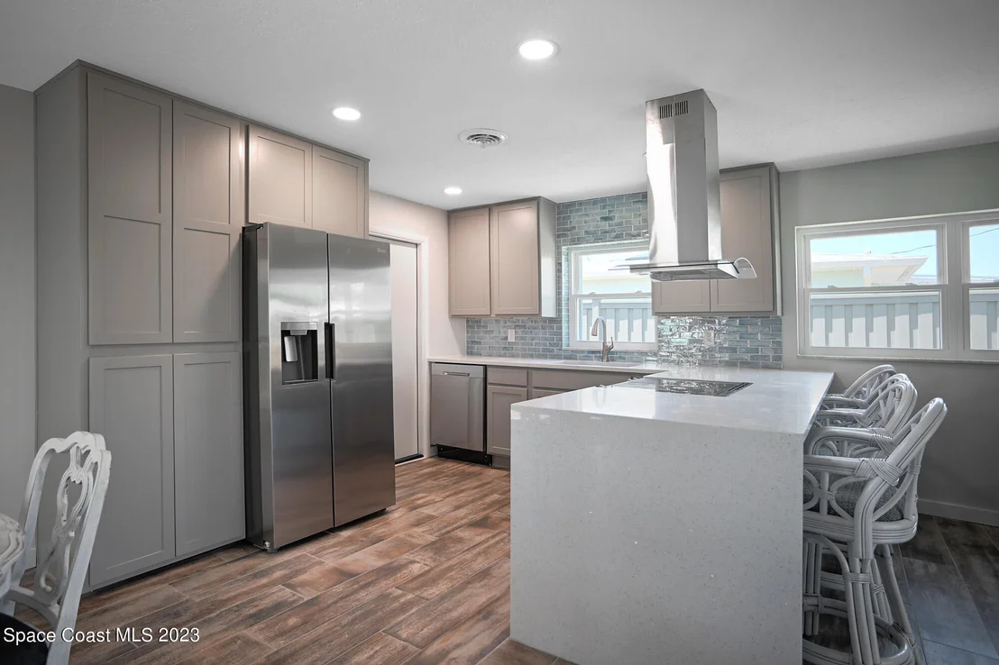 Photo of 440 Coconut Drive