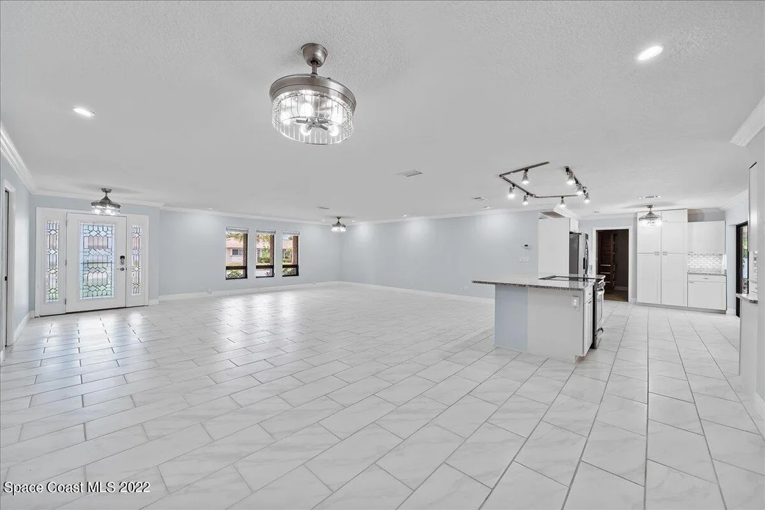 Photo of 926 Waialae Circle NE