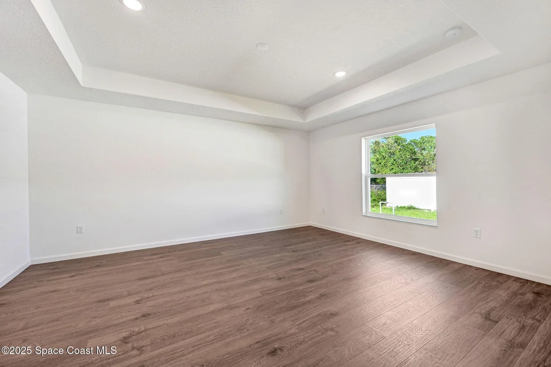 Photo of 1089 Savery Road