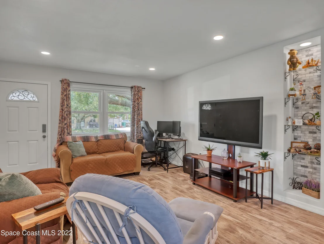 Photo of 2156 King Richard Road