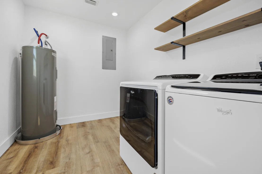 Photo of 1012 Cable Lane NE