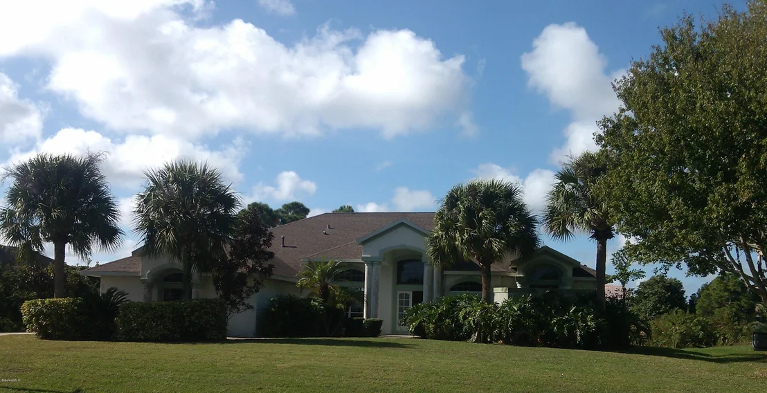 Photo of 4474 Long Lake Road
