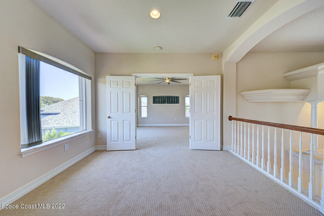 Photo of 334 Island Drive