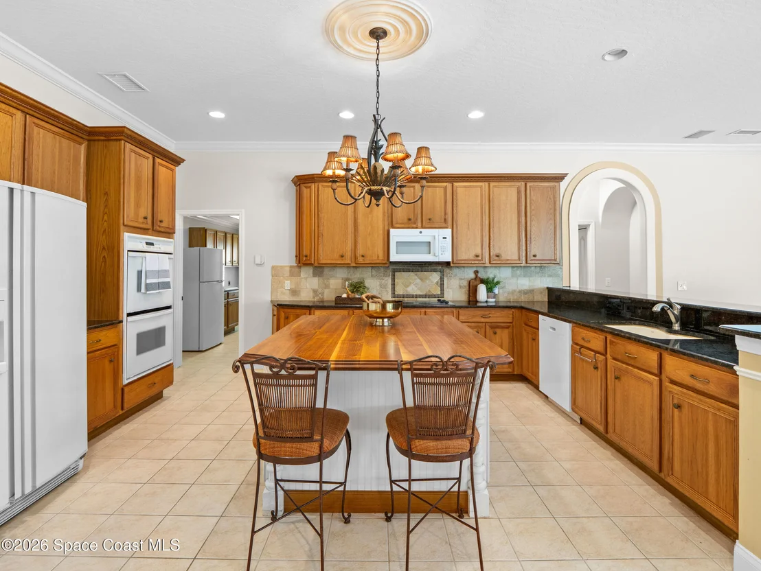 Photo of 992 Balmoral Way