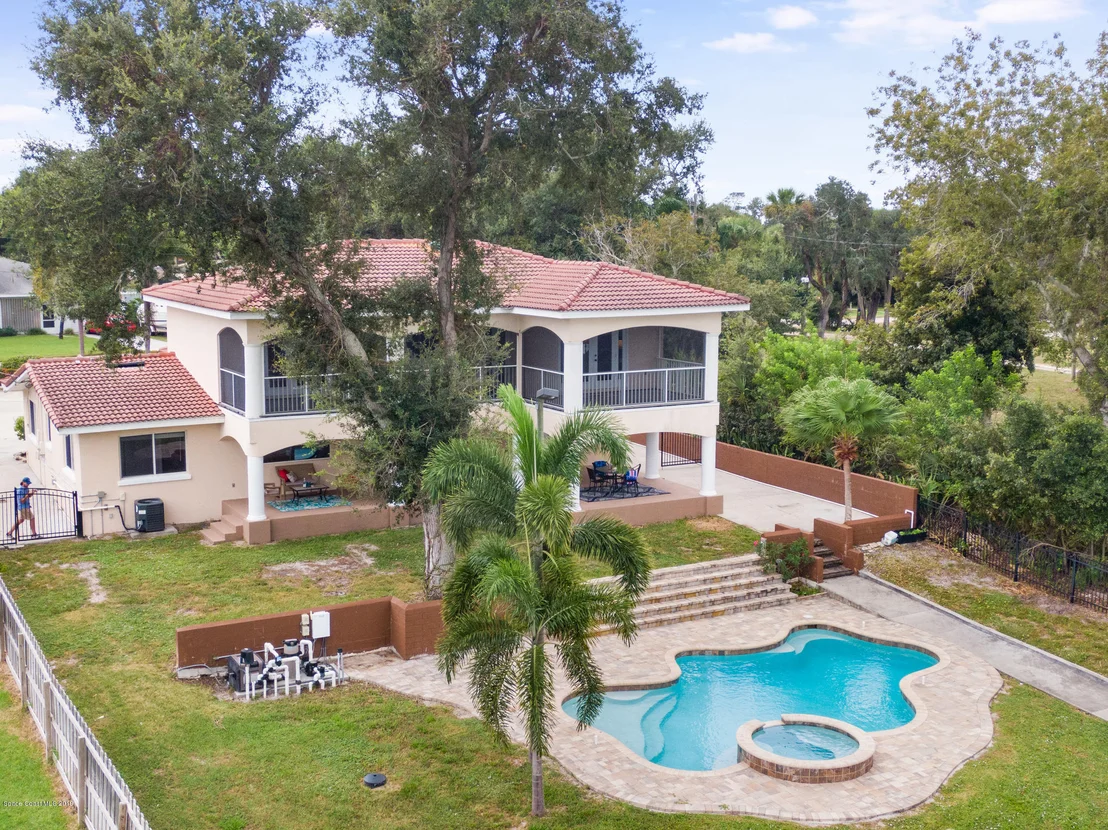 Photo of 984 Placid Drive