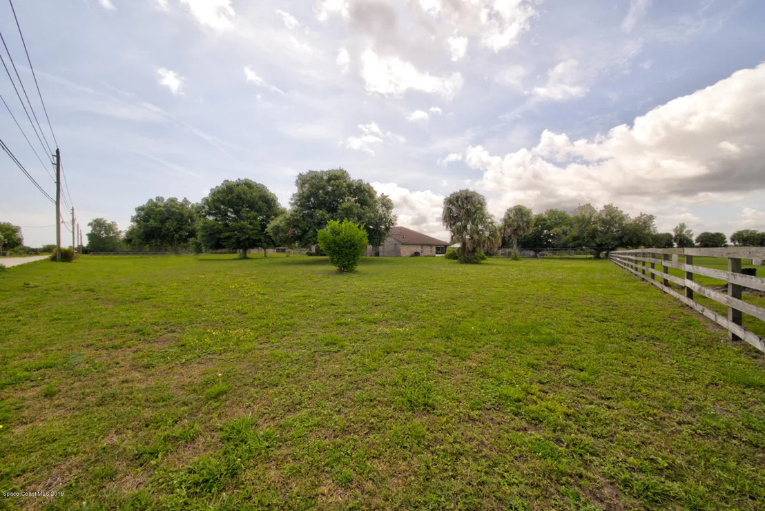 Photo of 3465 Maebert Road