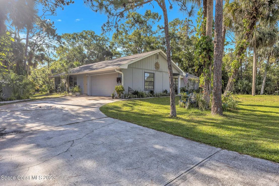 Photo of 2365 Homestead Lane