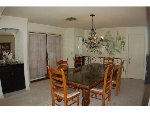 Photo of 4050 Pinewood