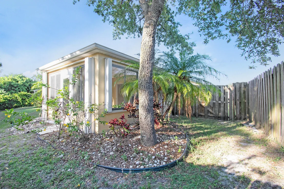 Photo of 550 Benton Drive
