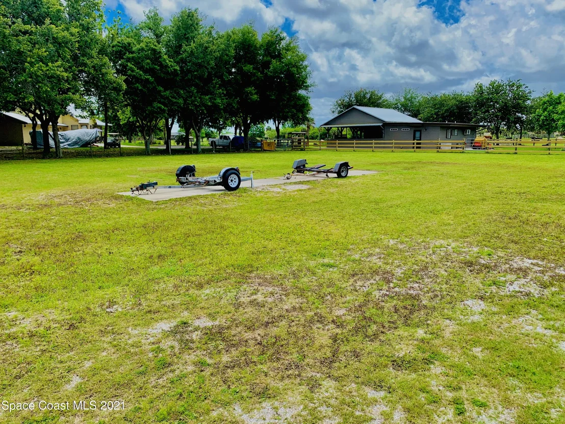 Photo of 3155 Lionel Road