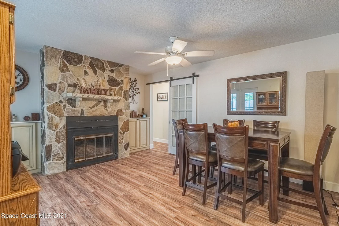 Photo of 845 Berkshire Drive