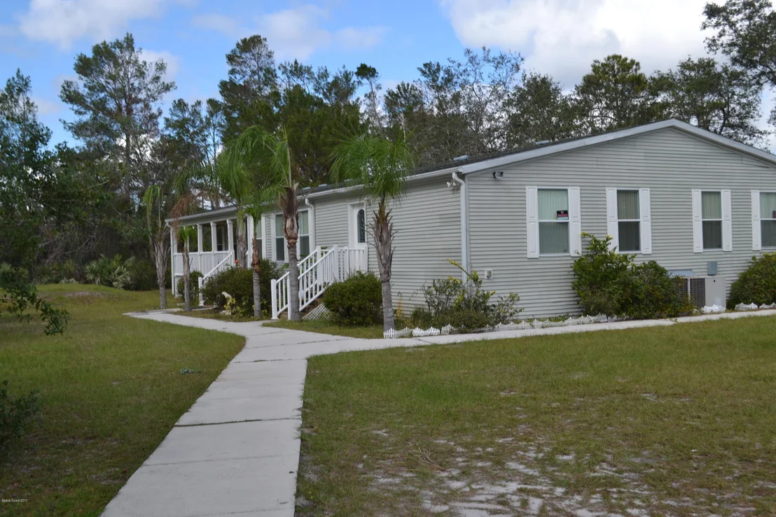 Photo of 4199 Hidden Lakes Drive