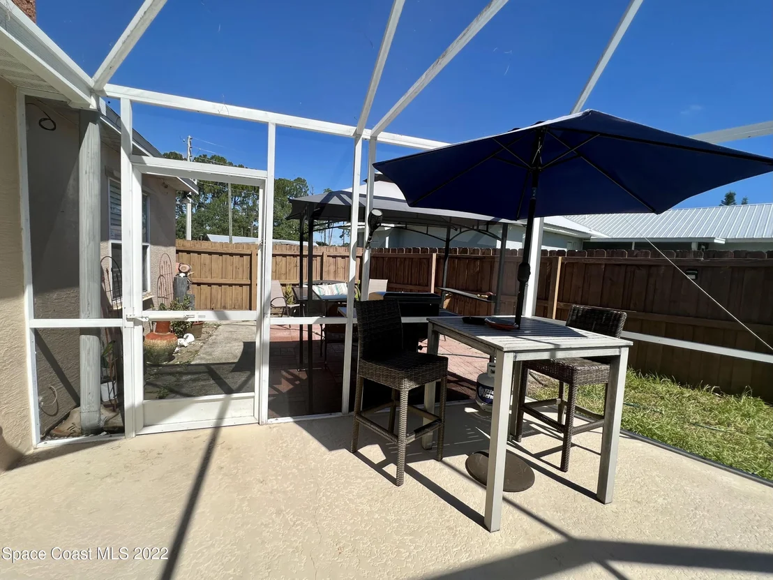 Photo of 6553 Cedar Avenue