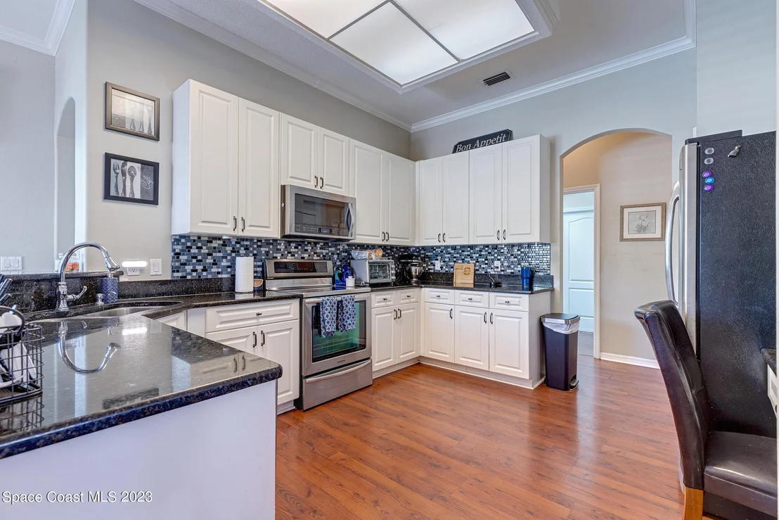 Photo of 832 Carriage Hill Road