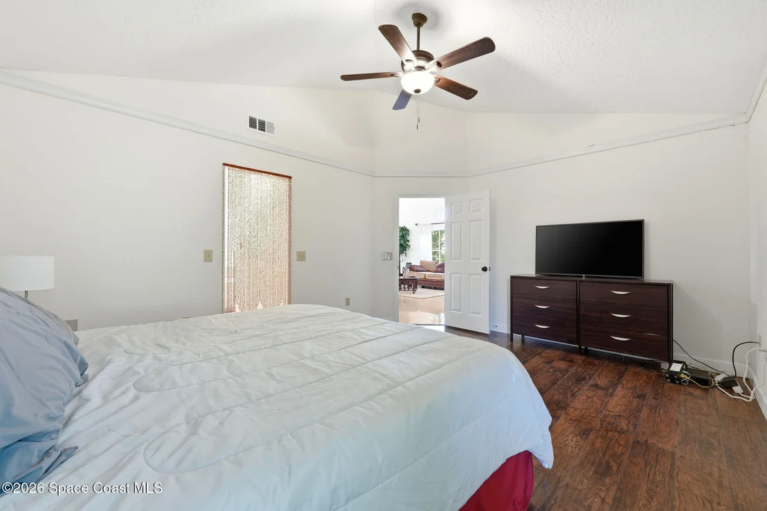 Photo of 1225 War Eagle Boulevard