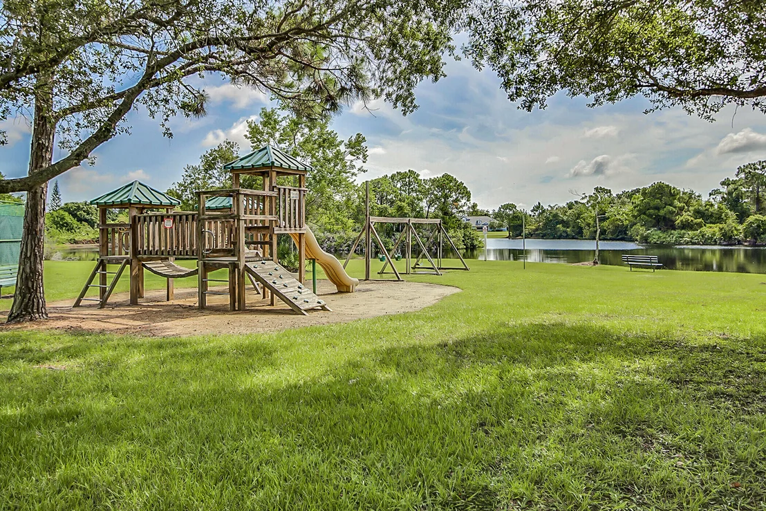 Photo of 4381 Ligustrum Drive