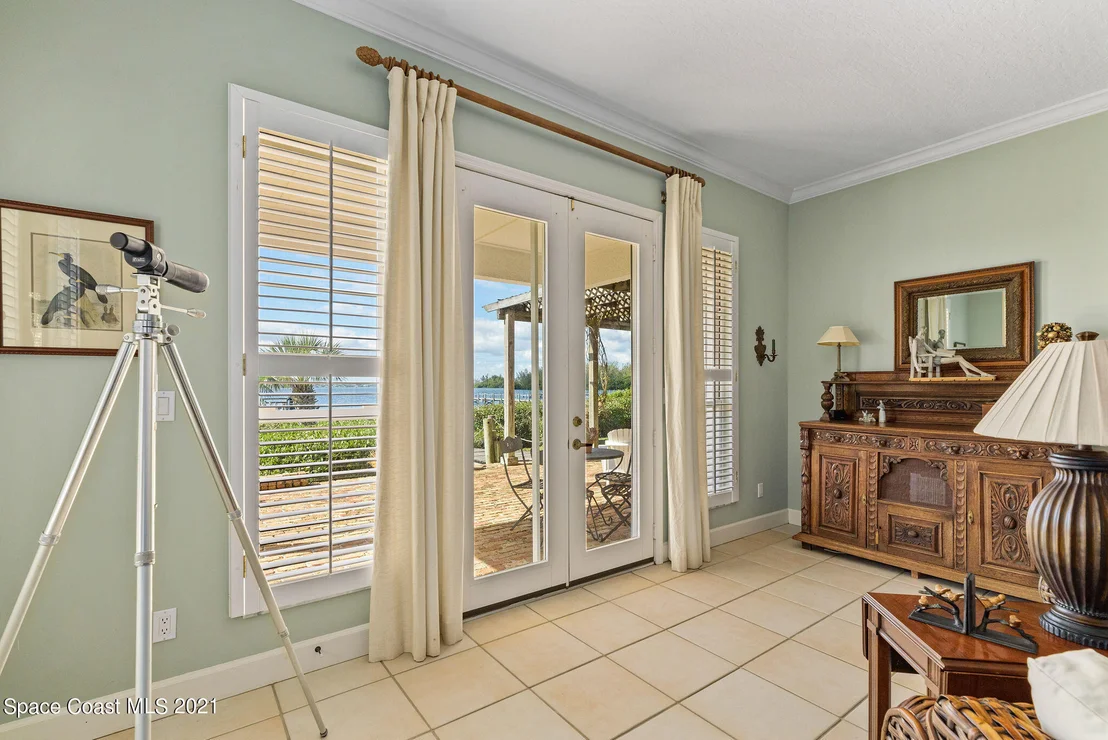 Photo of 176 Bayshore Drive