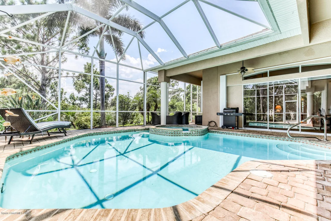Photo of 979 Warbler Court