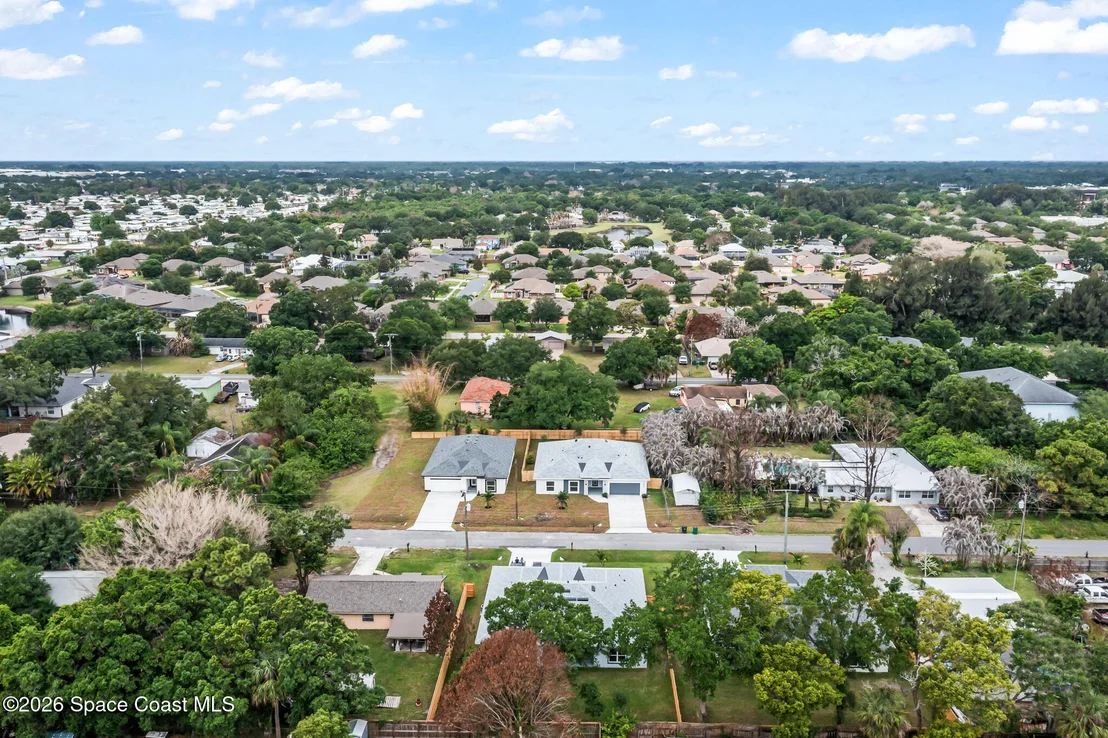 Photo of 303 Dorset Drive