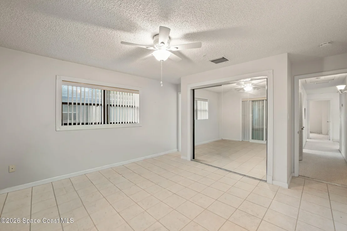 Photo of 413 Sparrow Drive