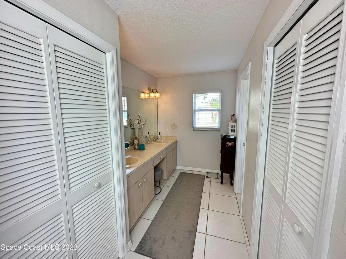 Photo of 1305 Ambra Drive