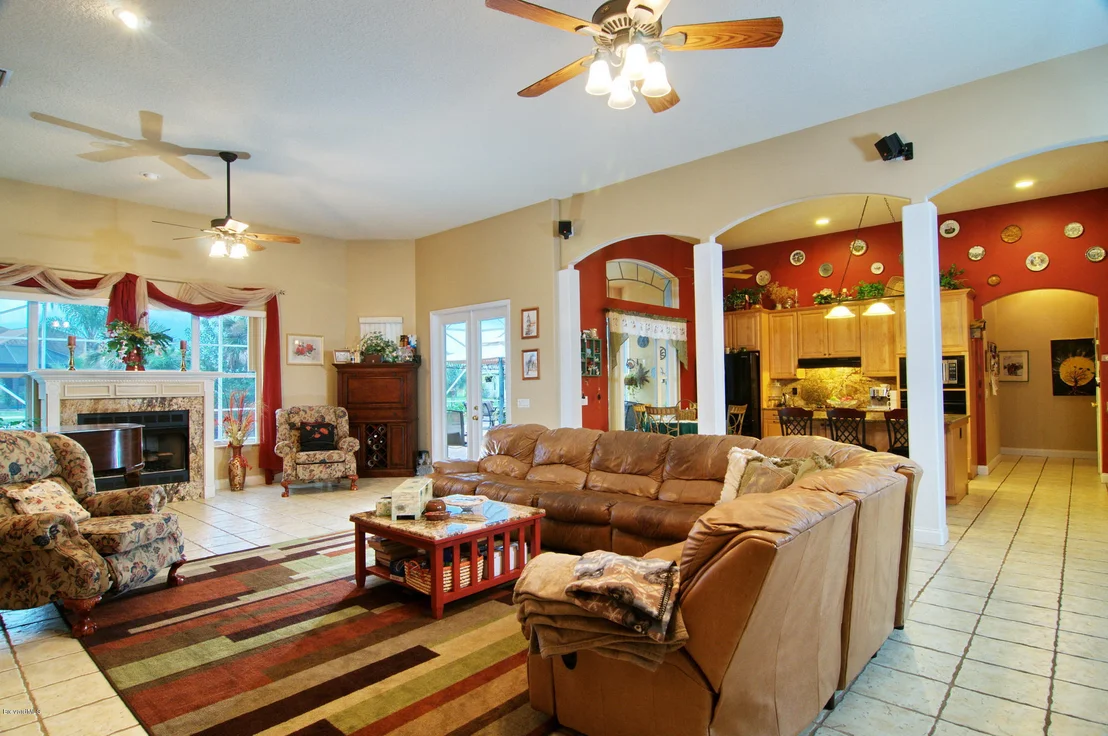 Photo of 925 Derby Lane