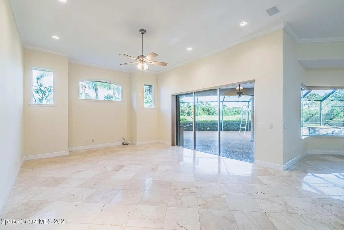 Photo of 8181 Compton Way