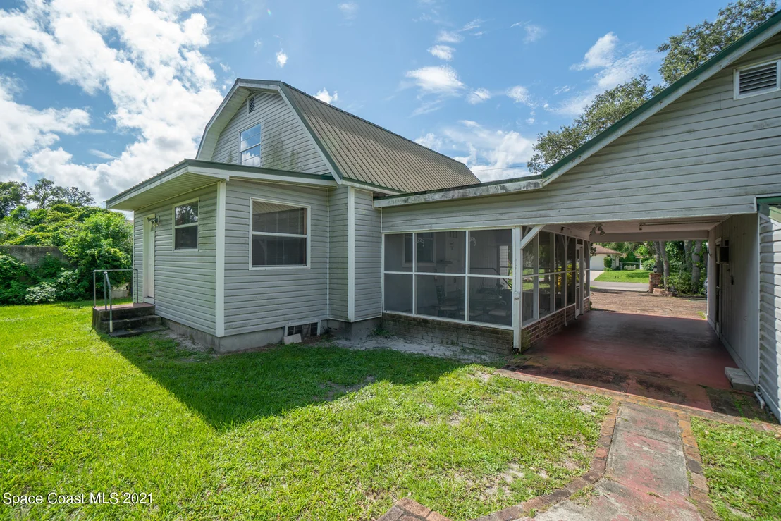 Photo of 4670 Robert Street